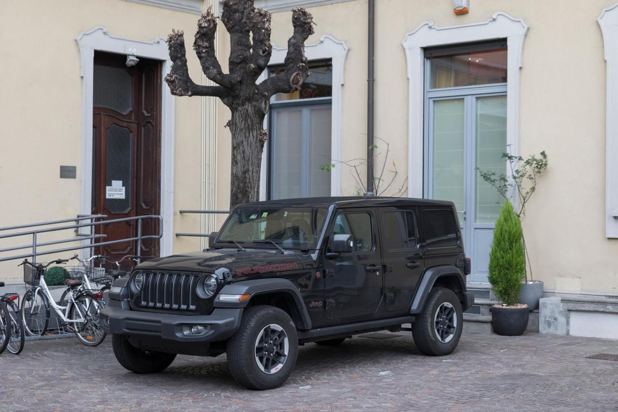Luxe & Central Haven - Jacuzzi, Sauna, Steam, Private Parking Como Buitenkant foto