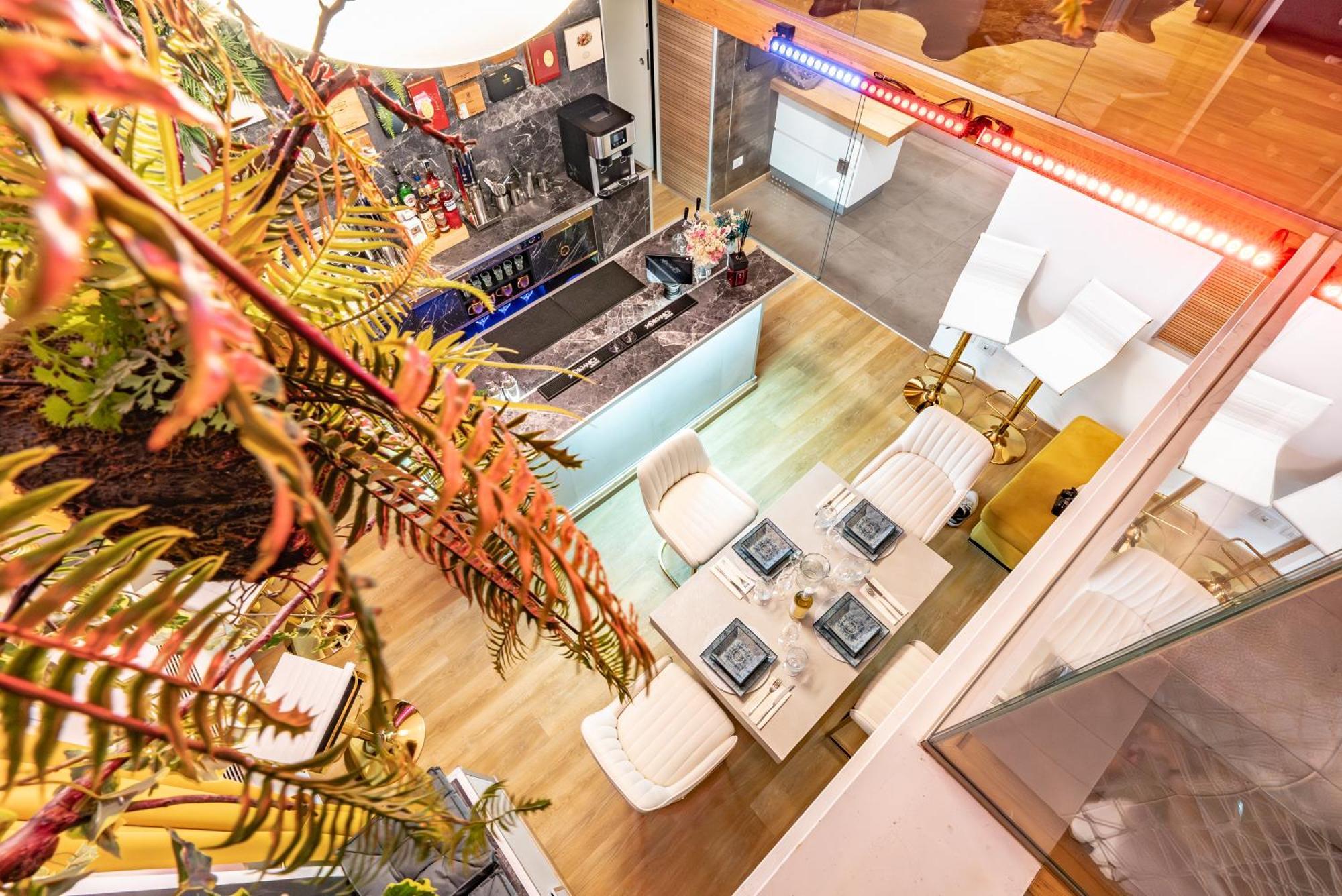 Luxe & Central Haven - Jacuzzi, Sauna, Steam, Private Parking Como Buitenkant foto