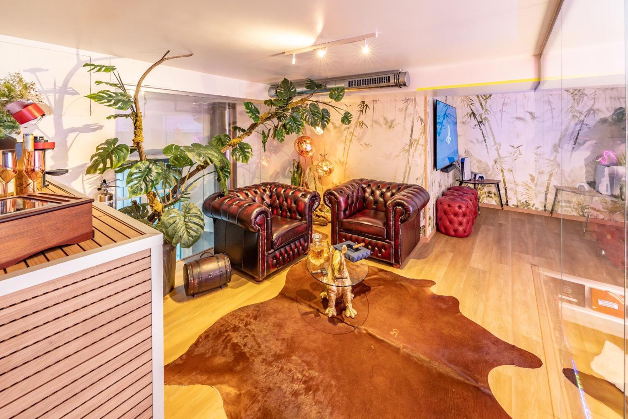 Luxe & Central Haven - Jacuzzi, Sauna, Steam, Private Parking Como Buitenkant foto