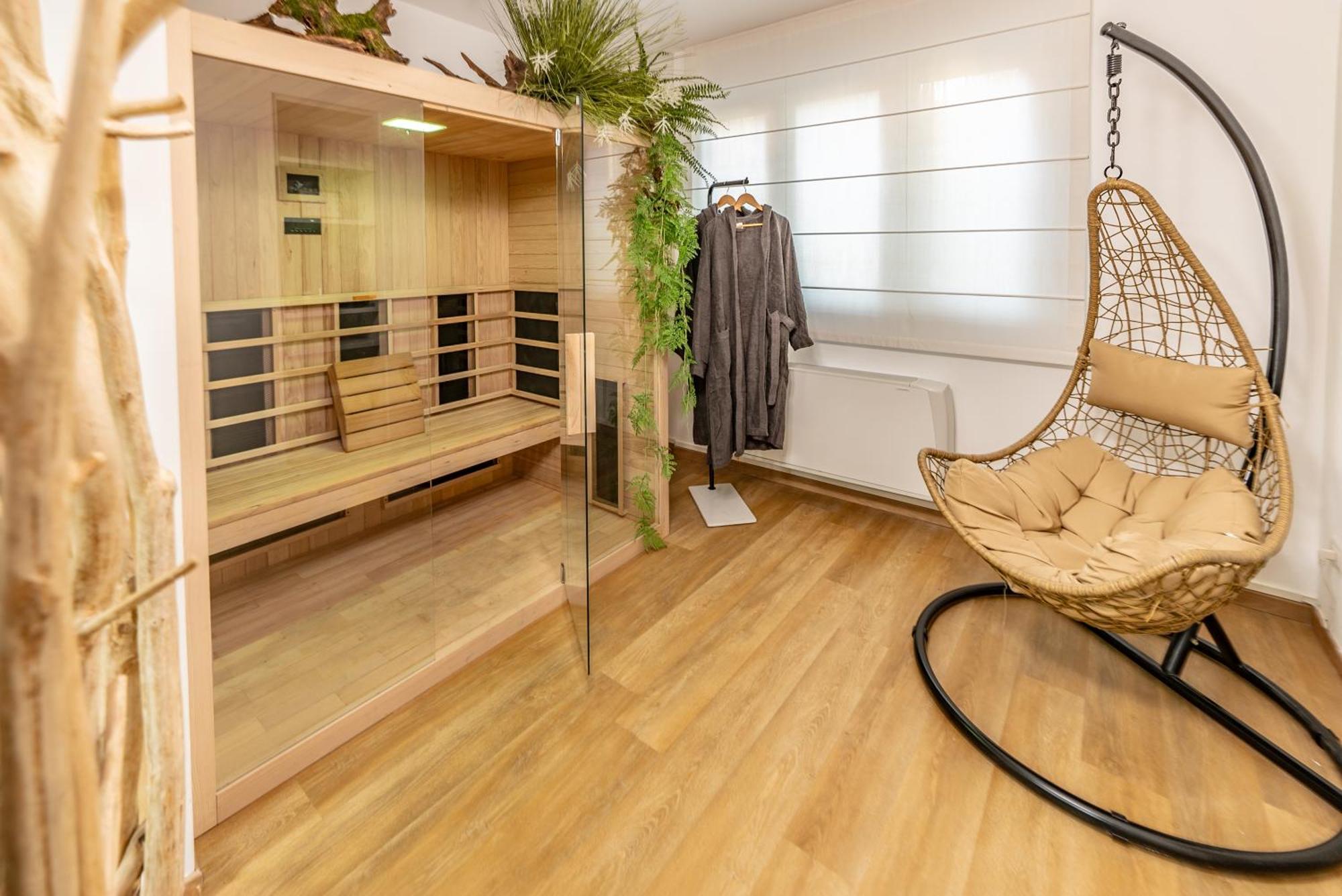 Luxe & Central Haven - Jacuzzi, Sauna, Steam, Private Parking Como Buitenkant foto